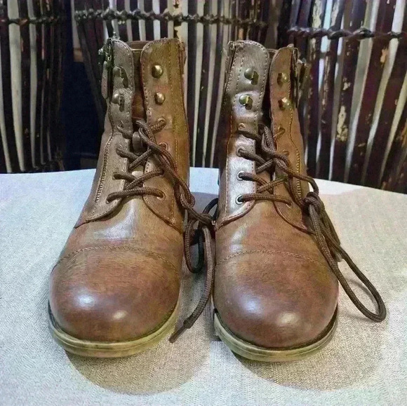 SO Authentic American Heritage Womens Ankle Combat Boots Sweater Lace Up Tan - Picture 2 of 16